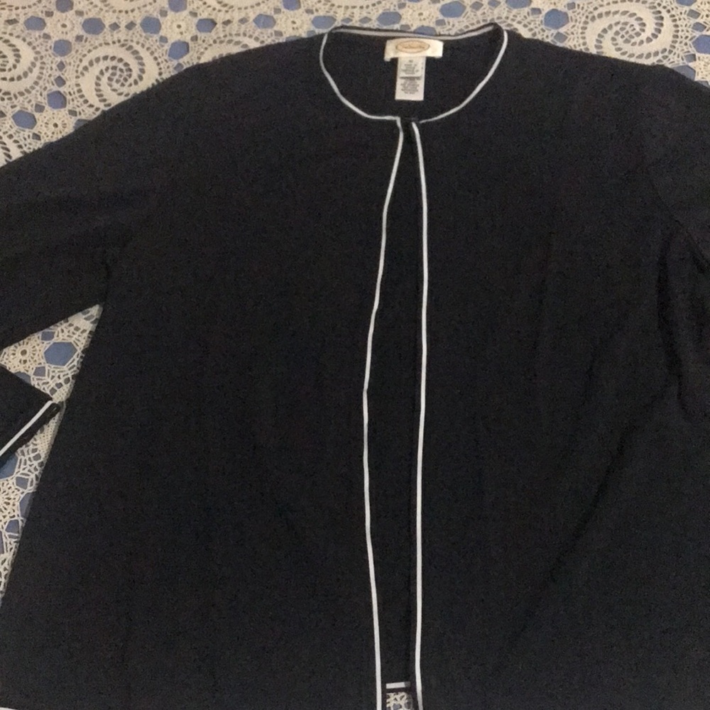 Talbots Top & Capri Bundle - image 4